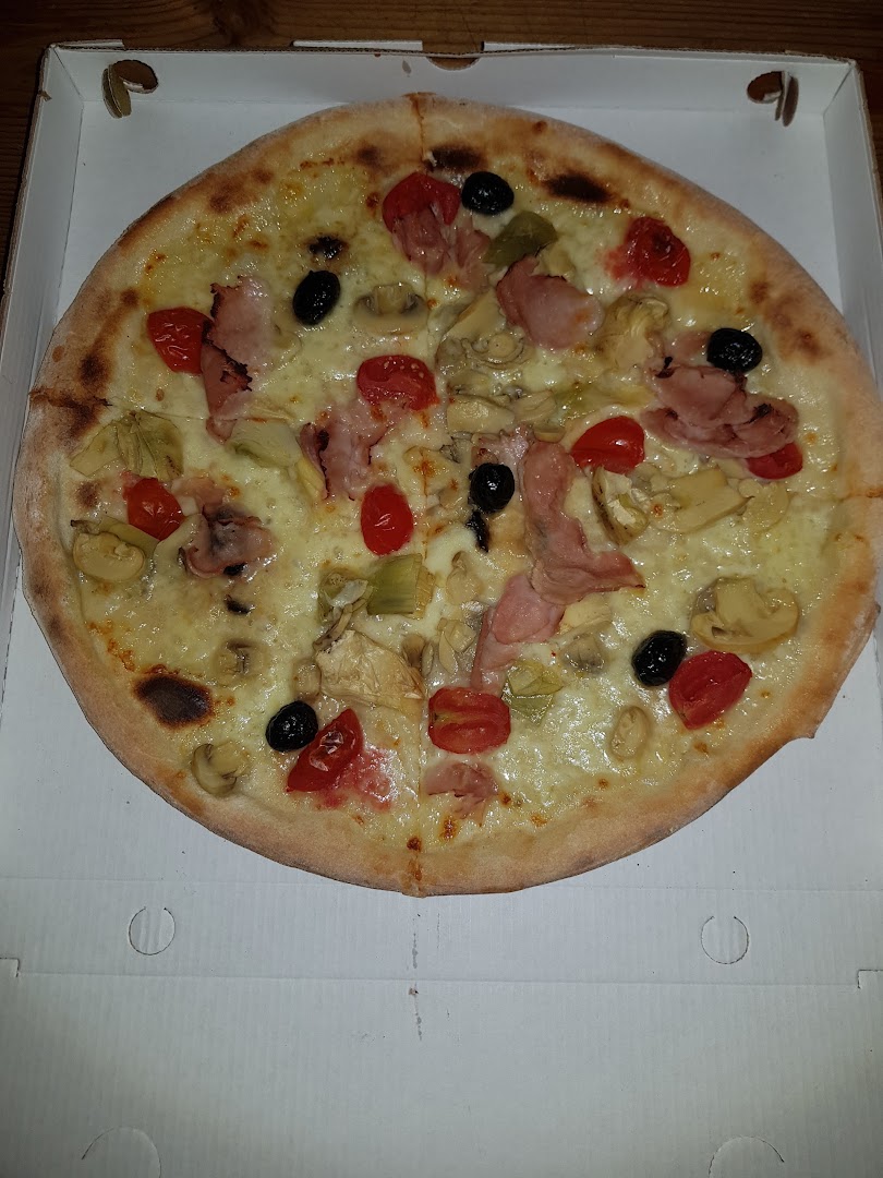 Pizzeria Trattoria Fantasy · Foto 9